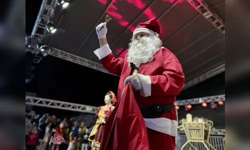 Jovem de 24 anos é detido após agredir Papai Noel