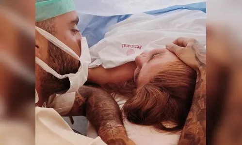 Nasce Aurora, filha de Pedro Scooby e Cíntia Dicker; veja fotos