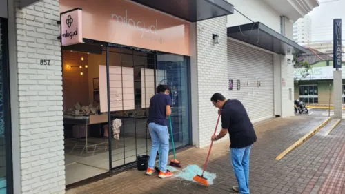 Pelo menos cinco estabelecimentos localizados no centro da cidade foram invadidos somente nos primeiros dias do ano