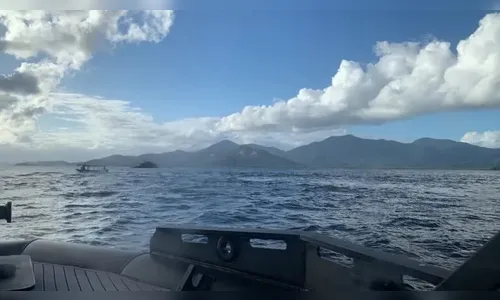 Adolescente de 16 anos desaparece após canoa naufragar no Paraná