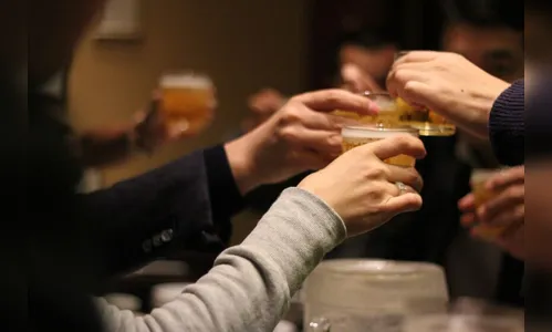 Como evitar a ressaca neste final de ano? Confira as dicas