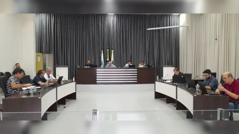 Imagem ilustrativa da notícia Câmara de Apucarana: Horário é horário