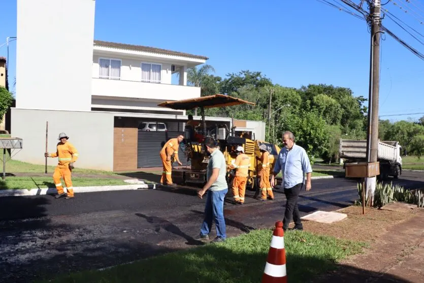 A Prefeitura listou outras avenidas e ruas onde irá executar este tipo de manutenção para garantir durabilidade do asfalto