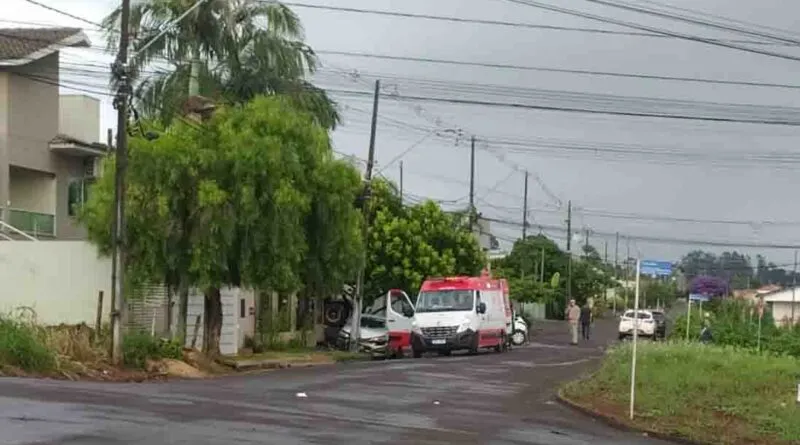 A batida foi no cruzamento da Rua Geraldo Furquin de Castro com Rua Marechal Deodoro
