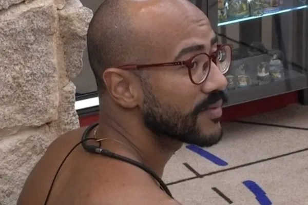 Após vencer a Prova do Anjo, no último sábado (28/1) Ricardo recebeu um almoço.