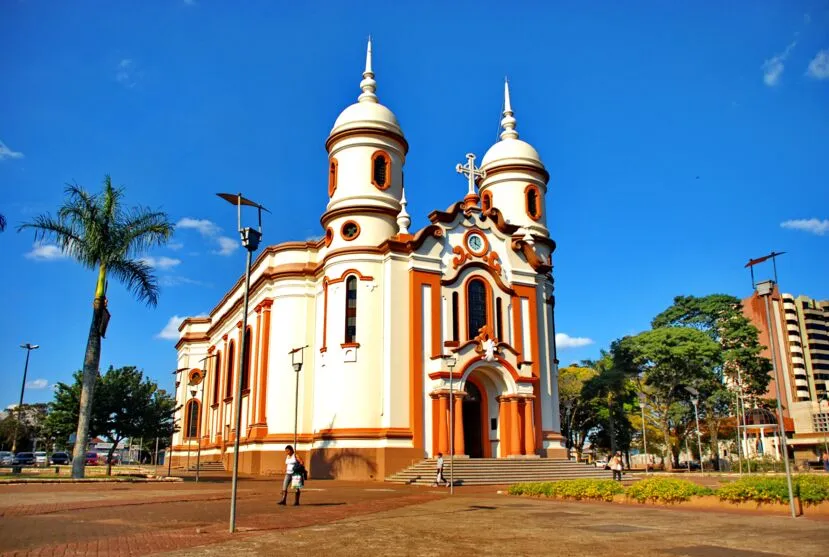 O dia será de temperaturas elevadas na Cidade dos Pássaros