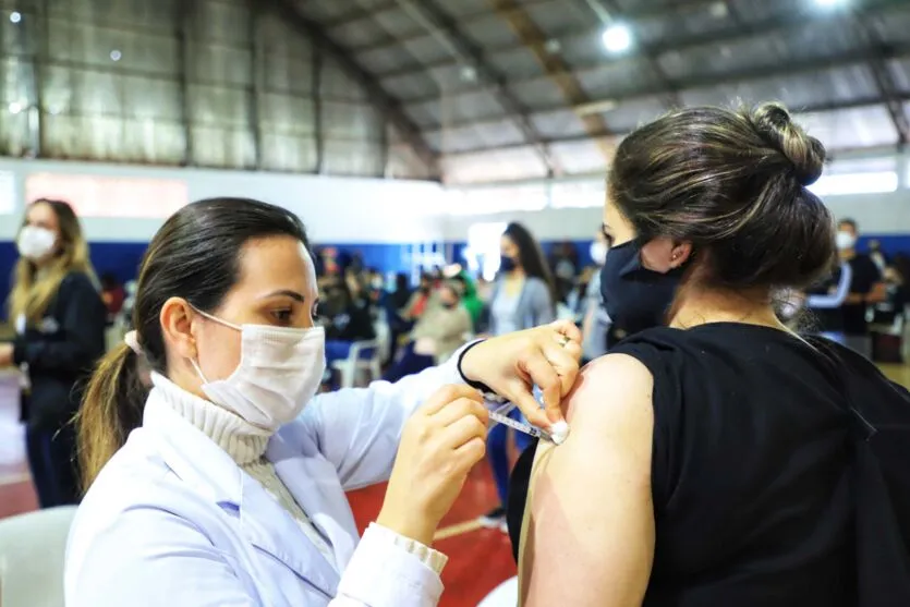 A pandemia do “novo coronavírus” começou a ter fim quando o Programa Nacional de Imunizações (PNI) disponibilizou as primeiras doses para estados e municípios