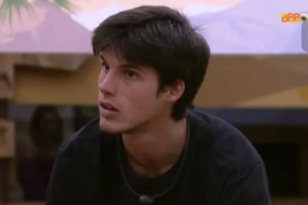 Após um affair entre os dois participantes do BBB23, Tadeu Schmidt chamou a atenção de Gabriel por conta do relacionamento tóxico