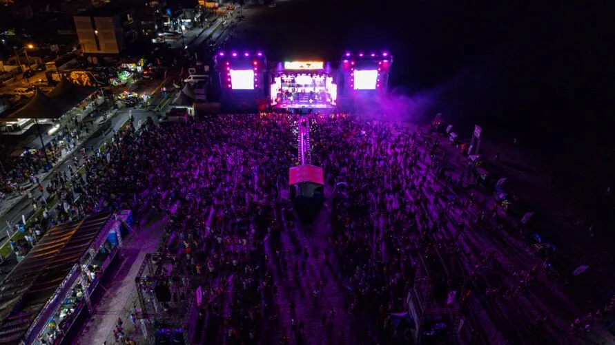 Matinhos, 13de janeiro de 2023 - Show da dupla Antony & Gabriel dentro da programação do Verão Maior Paraná.