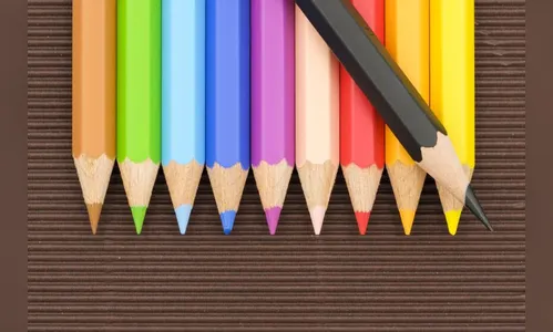 Falsa cliente furta lápis de cor e tenta roubar mochila em Apucarana