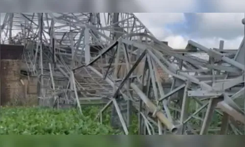 Torre de telecomunicações é serrada e derrubada no Paraná