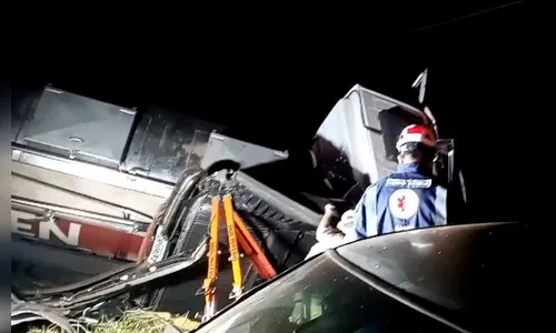 Tripla colisão deixa um morto e dois feridos na rodovia PR-581