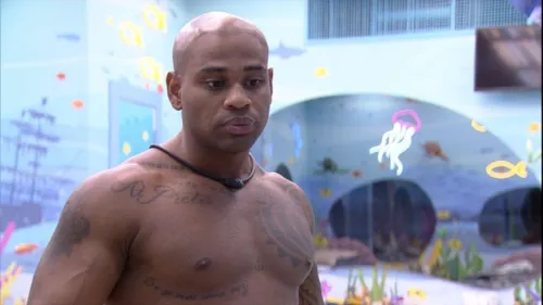 Cezar segue falando sobre a biomédica