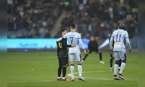 Cristiano Ronaldo publica foto com Messi após reencontro