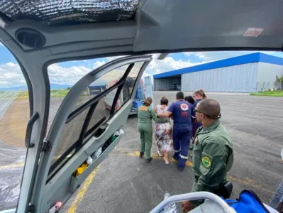 Ela foi transportada com a aeronave até o Aeroporto de Paranaguá