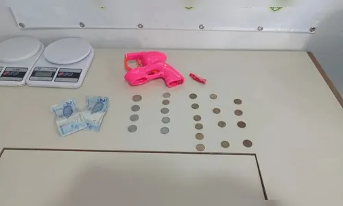 Com arma de brinquedo, homem rouba moto e sofre acidente durante fuga