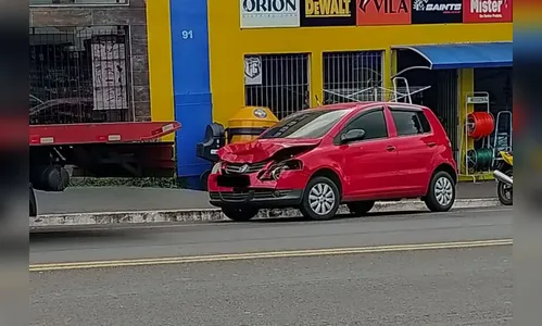 Motorista distraído provoca acidente no centro de Apucarana