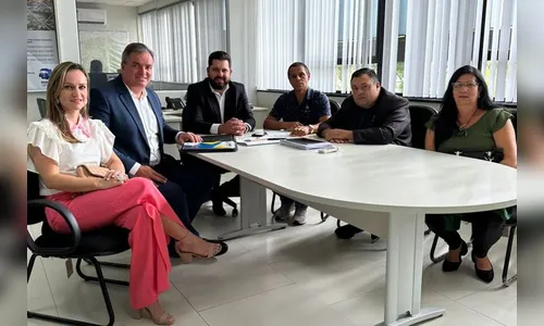 Prefeito Toledo e comitiva participam de reunião em Curitiba