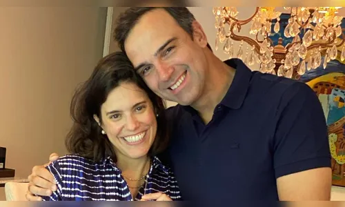 Tadeu Schmidt dá presente marcante para a esposa, Ana Cristina