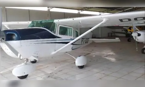 Homens com metralhadoras invadem aeroclube e roubam avião monomotor