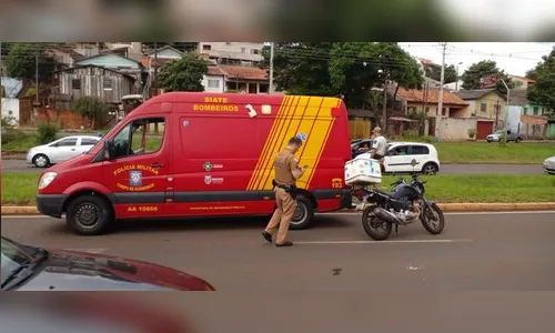 Motociclista sofre grave acidente ao tentar desviar de cachorros no PR