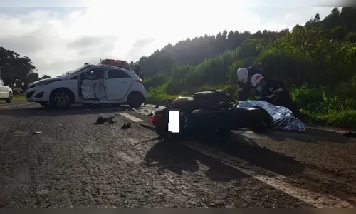 Gestante e motociclista são vítimas de grave acidente na BR-277