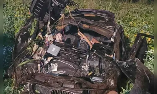 Capotamento de BMW deixa três mortos e dois feridos na PR-473