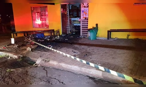 Após duplo homicídio em Cascavel, conveniência é incendiada