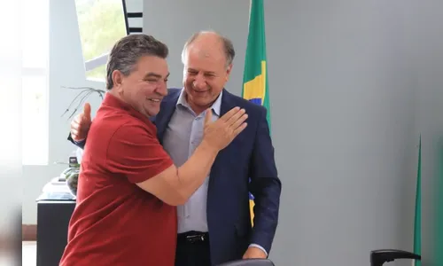 Onofre avalia projetos com chefe da Casa Civil