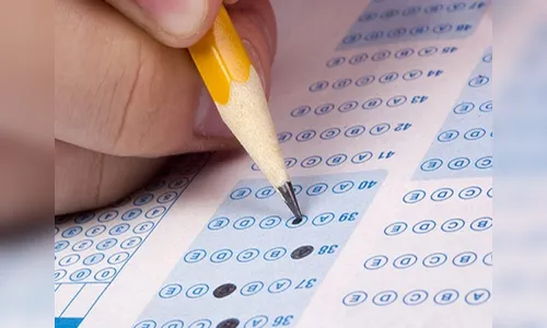 Confira 8 concursos públicos que serão realizados no Paraná