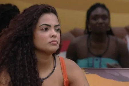 Sarah Aline revelou comentários que Cristian fez sobre Paula para a sister, que ficou revoltada e afirmou que queria agredir o participante.