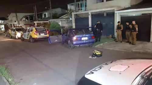 o carro usado pelo atirador foi encontrado abandonado a cerca de três quilômetros do local do crime