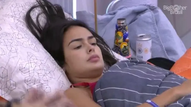 Larissa e Bruna Griphao criticam sister