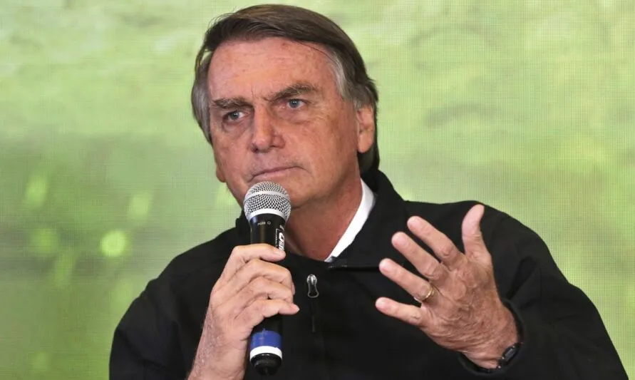 O ex-presidente Jair Bolsonaro (PL) sinalizou que vai concorrer às próximas eleições