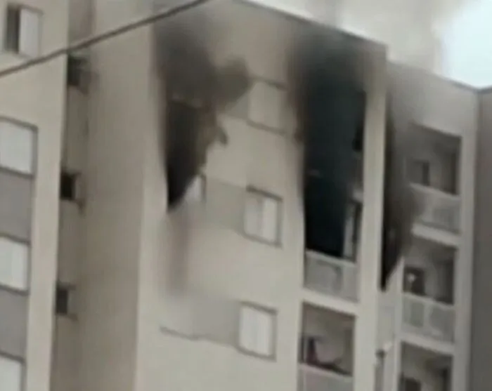 O incêndio foi registrado no início da manhã desta quarta-feira (1º)