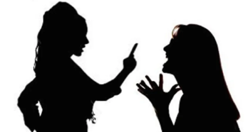 Segundo o solicitante, duas mulheres estariam se agredindo por conta de ciúmes