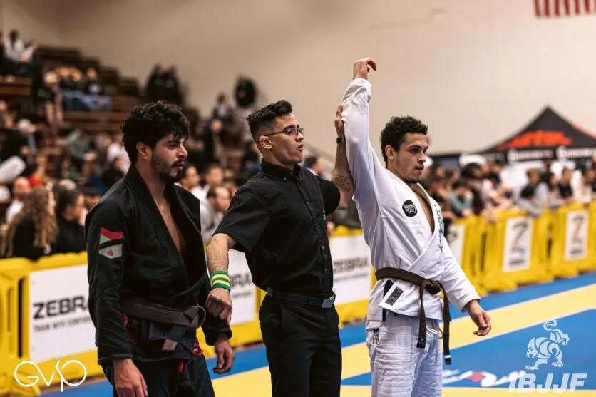 Vinicius de Souza consagrou-se campeão peso leve no Oklahoma City open