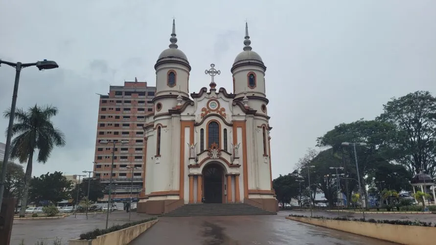 A previsão do Simepar mostra que há uma precipitação acumulada de 18.6 milímetros para o município