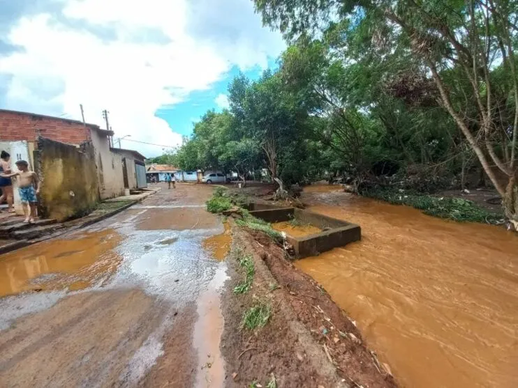 As regiões mais atingidas pela enxurrada estão na zona rural