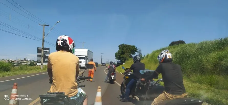 Congestionamento é registrado na Avenida Brasil, em Apucarana