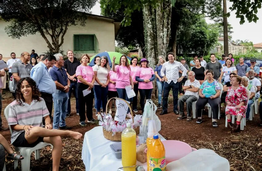 Integrantes dos programas Hortas Solidárias e Horta Acolher tiveram um encontro especial nesta segunda-feira (6)