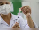 Vacinas contra Covid vencidas no lixo
