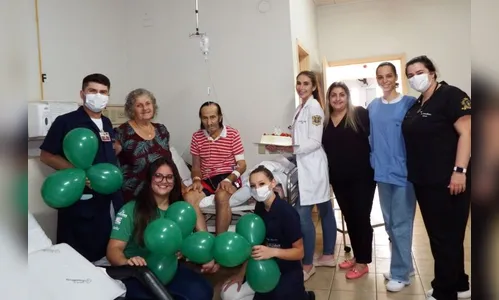 Hospital da Providência comemora aniversário de paciente internado