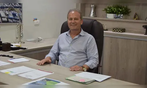 Carlos Gil reassume Prefeitura de Ivaiporã depois de dois meses