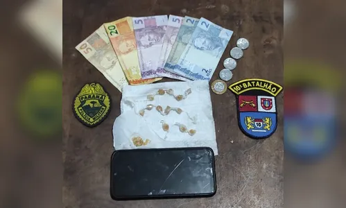PM prende jovem e apreende adolescentes com drogas em Apucarana