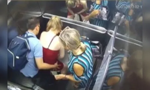 Mulher dá à luz em pé no elevador do prédio onde mora; assista