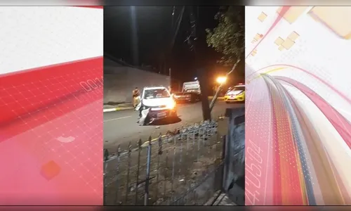 Morador de Apucarana acorda com veículo batendo em poste; assista
