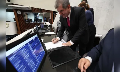 Pedro Paulo Bazana reassume cadeira na Assembleia Legislativa