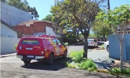 Bombeiros foram até a casa na Rua Pio X