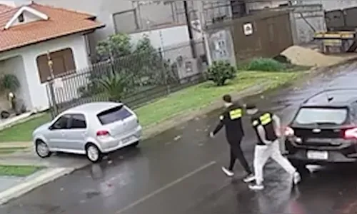 Vídeo: criminosos se passam por policiais e assaltam idosos no PR